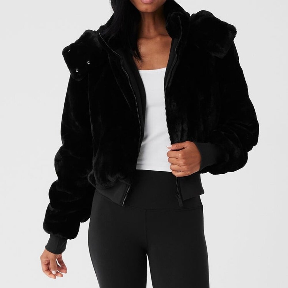 Alo Yoga Faux Fur Foxy Jacket Black Color